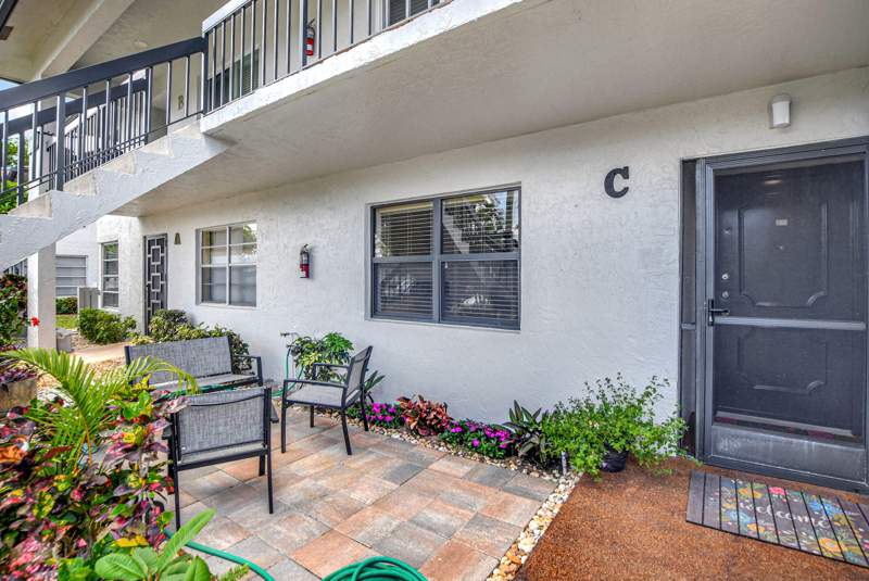 2 bedroom Condominium at 13865 Royal Palm Court #C, Palm Greens At Villa Del Ray Condo II, Delray Beach — photo 4