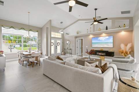 1718 SW Penrose Avenue, Port St. Lucie FL - photo 10 of 44