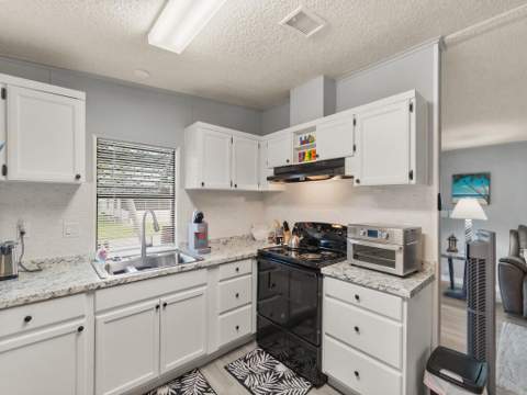 541 Barb Ann Lane, Port St. Lucie FL - photo 12 of 32