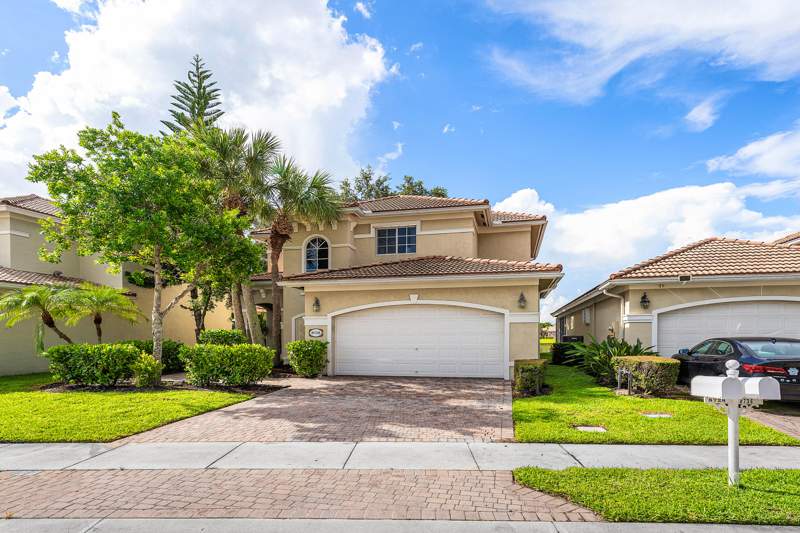 3 bedroom Single Family Residence at 8728 S San Andros, Andros Isle Par E-2 2, West Palm Beach — photo 3