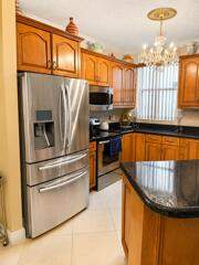 18431 NW 18th Street, Pembroke Pines FL - photo 9 of 34