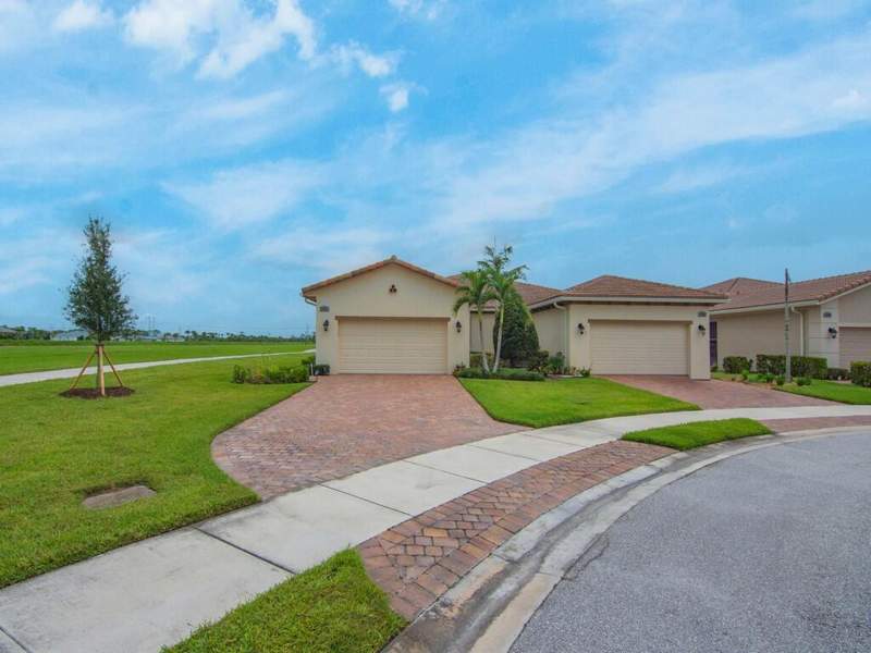 2 bedroom Villa at 24032 SW Firenze Way, Verano Pud No 1 Plat No 20, Port St. Lucie — photo 2