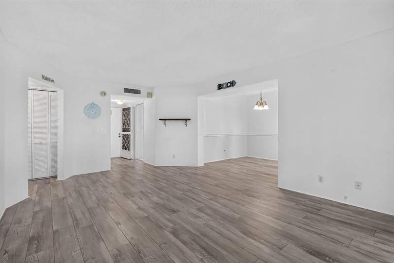 2 bedroom Condominium at 3524 Via Poinciana #Apt 104, Poinciana Place Condo 1,2,8 And 9, Lake Worth — photo 5