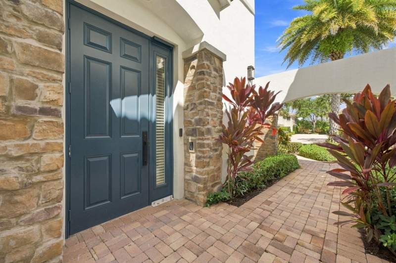 4 bedroom Condominium at 7634 Old Thyme Court, Caseras At Parkland Golf, Parkland — photo 4