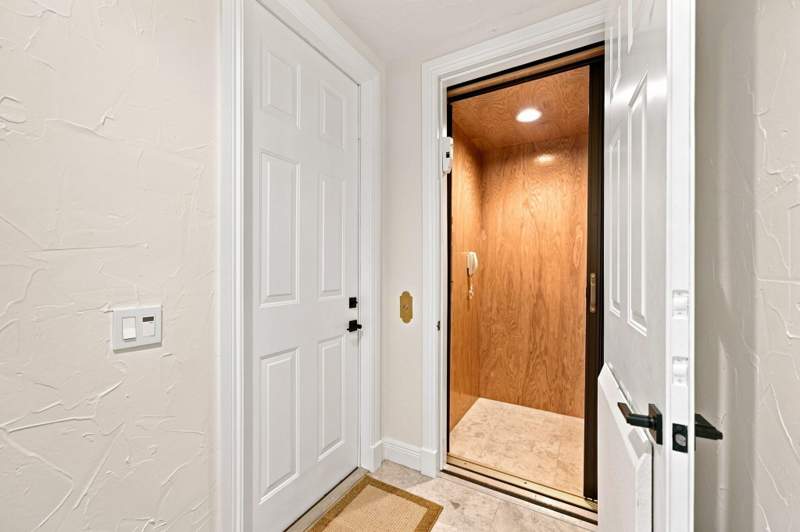 4 bedroom Condominium at 7634 Old Thyme Court, Caseras At Parkland Golf, Parkland — photo 5