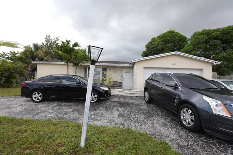 4 bedroom Single Family Residence at 3132 NW 39th Court, Oriole Estates Sec 8, Lauderdale Lakes — photo 3