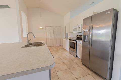 1831 SE Mantua Street, Port St. Lucie FL - photo 8 of 33