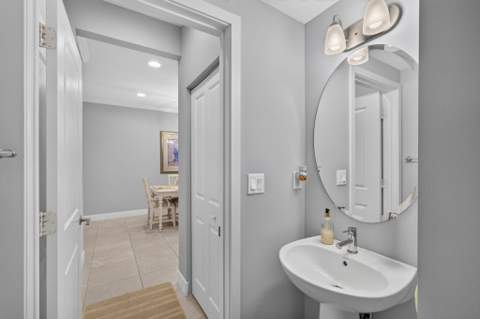 3002 Butternut Lane, Riviera Beach FL - photo 10 of 45