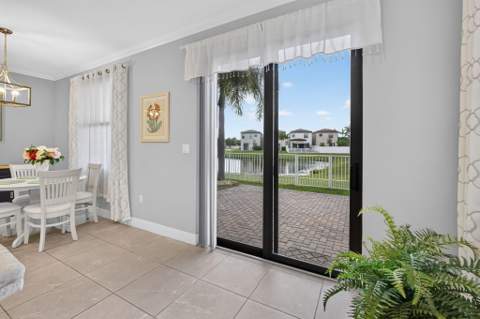 3002 Butternut Lane, Riviera Beach FL - photo 14 of 45