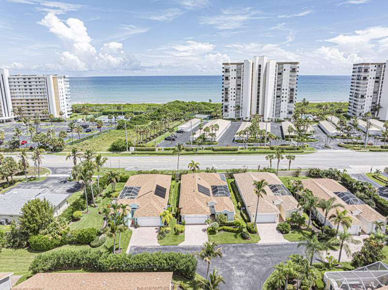 3 bedroom Single Family Residence at 3258 Lakeshore Drive, Lakeshore At Sands, A Condominium, Fort Pierce — photo 5