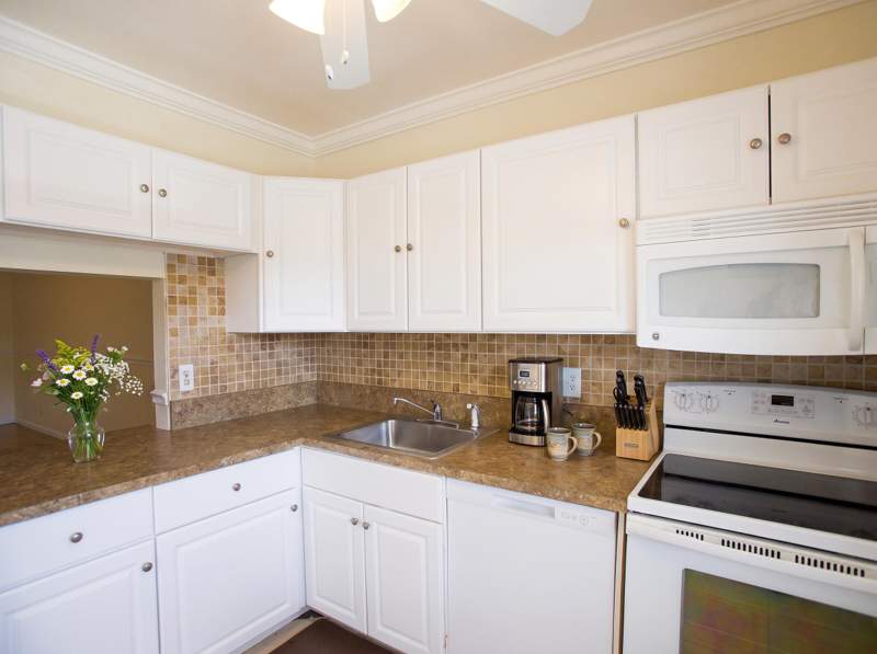 2 bedroom Condominium at 551 NW 80th Terrace #203, Oriole Gardens Two 63 Condo, Margate — photo 2