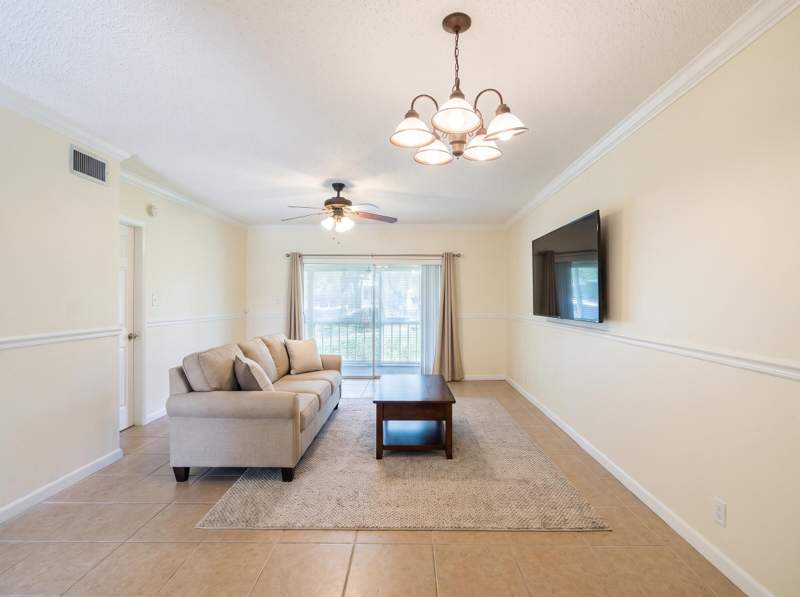 2 bedroom Condominium at 551 NW 80th Terrace #203, Oriole Gardens Two 63 Condo, Margate — photo 4