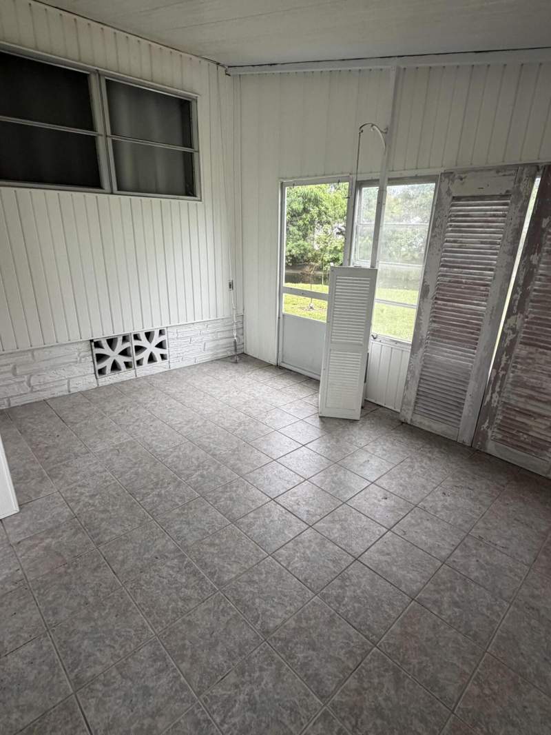 2 bedroom Manufactured Home at 1930 SW 85th Avenue, Park City Sec Two, Davie — photo 2