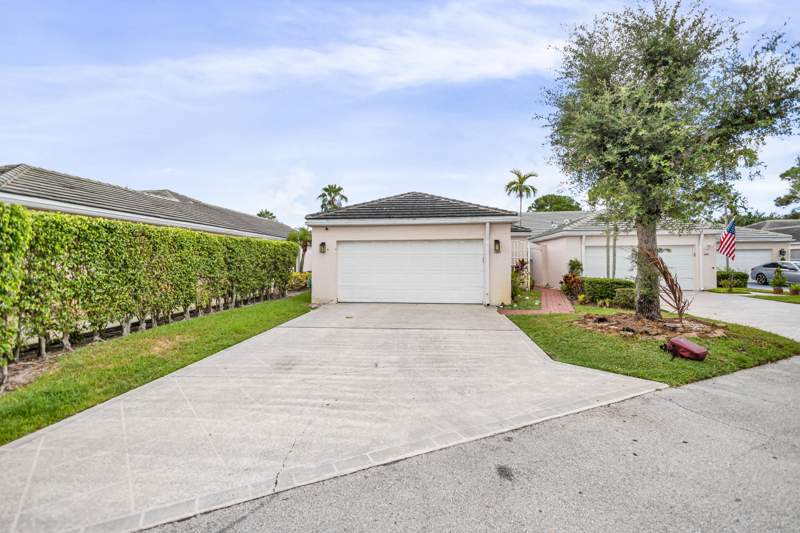 3 bedroom Villa at 1066 Island Manor Drive, Island Of River Bridge, Greenacres — photo 4