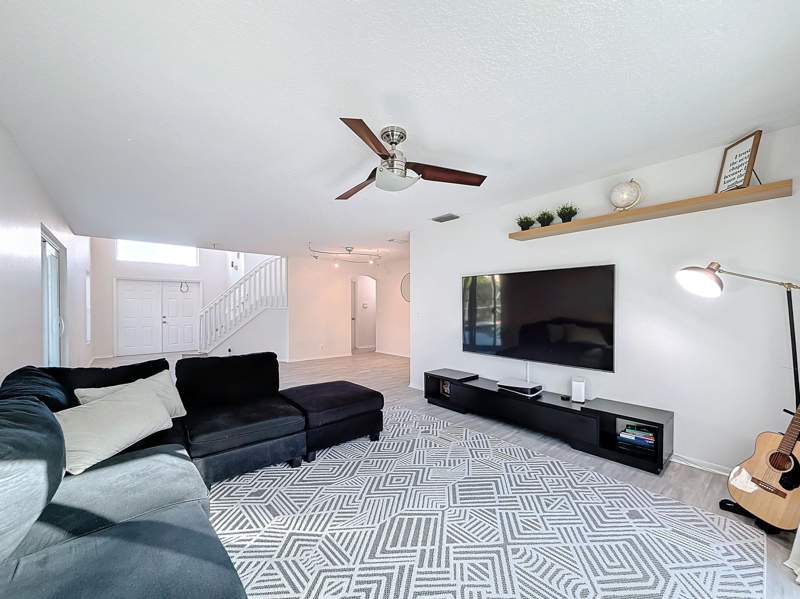 4 bedroom Single Family Residence at 3123 Sunset Circle, Coral Bay Replat Section One, Margate — photo 5