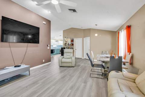 1066 Island Manor Drive, Greenacres FL - photo 19 of 32