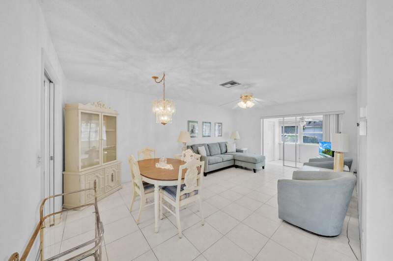 1 bedroom Condominium at 2680 Emory Drive #A, Cresthaven Villas 30 Condo, West Palm Beach — photo 4