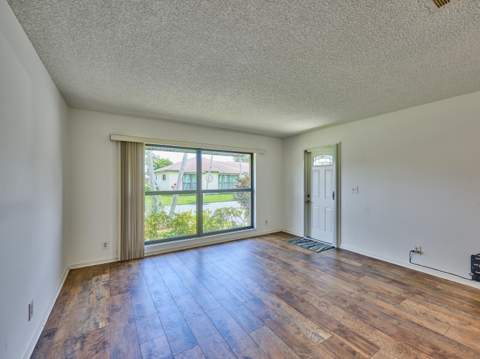 4853 Equestrian Circle #B, Boynton Beach FL - photo 13 of 59