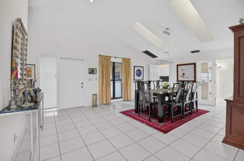 19380 Cedar Glen Drive, Boca Raton FL - photo 8 of 94