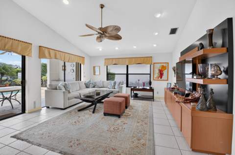 19380 Cedar Glen Drive, Boca Raton FL - photo 10 of 94