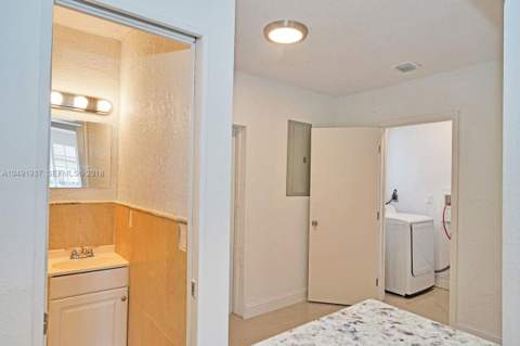 2000 SW 95th Terrace, Miramar FL - photo 24 of 30
