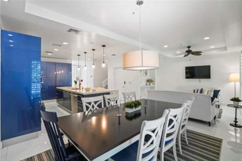 347 Oak Street #B1, Hollywood FL - photo 10 of 34