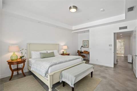 347 Oak Street #B1, Hollywood FL - photo 18 of 34