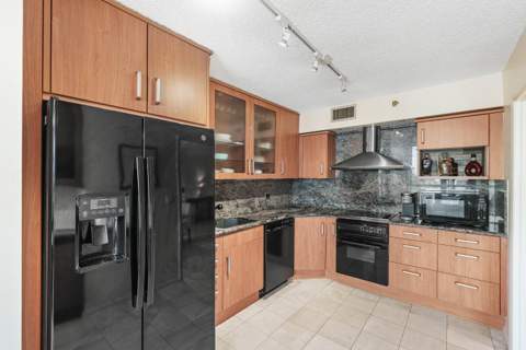 7202 Promenade Drive #401, Boca Raton FL - photo 11 of 28