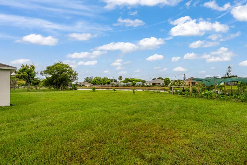 4 bedroom Single Family Residence at 2386 SE Manor Avenue, Port St Lucie Section 30, Port St. Lucie — photo 5