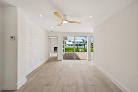 1051 SW 25th Avenue, Boynton Beach FL - photo 11 of 51