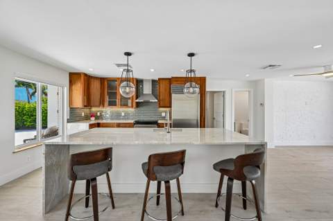1051 SW 25th Avenue, Boynton Beach FL - photo 15 of 51