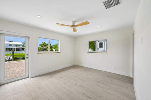 1051 SW 25th Avenue, Boynton Beach FL - photo 23 of 51