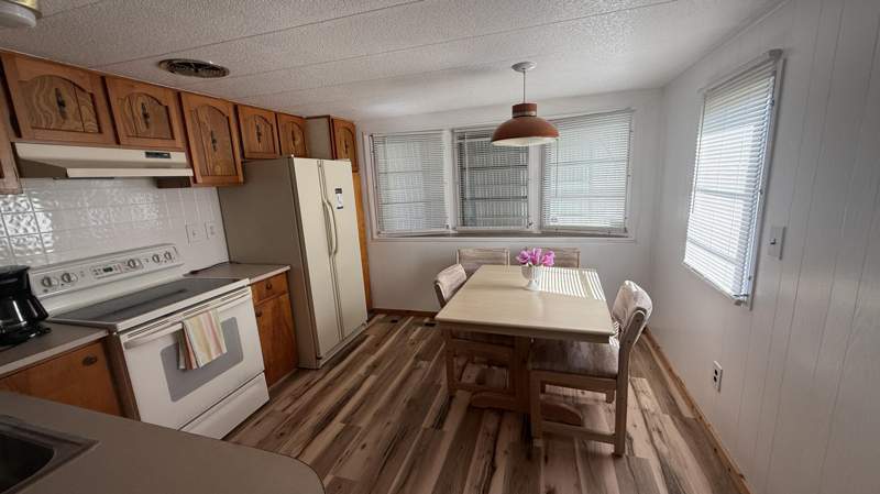 2 bedroom Mobile Home at 11055 SE Federal Hwy 97 Highway #97, Woodbridge Mobile Village Unrec Co-Op, Hobe Sound — photo 2