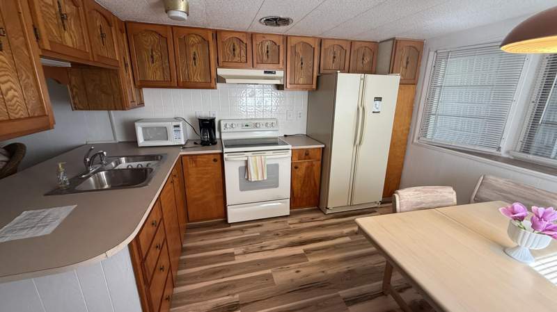 2 bedroom Mobile Home at 11055 SE Federal Hwy 97 Highway #97, Woodbridge Mobile Village Unrec Co-Op, Hobe Sound — photo 3