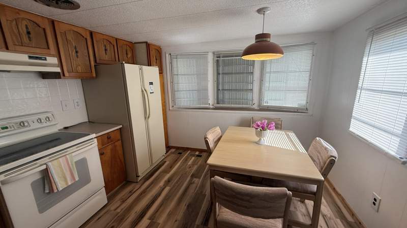 2 bedroom Mobile Home at 11055 SE Federal Hwy 97 Highway #97, Woodbridge Mobile Village Unrec Co-Op, Hobe Sound — photo 5