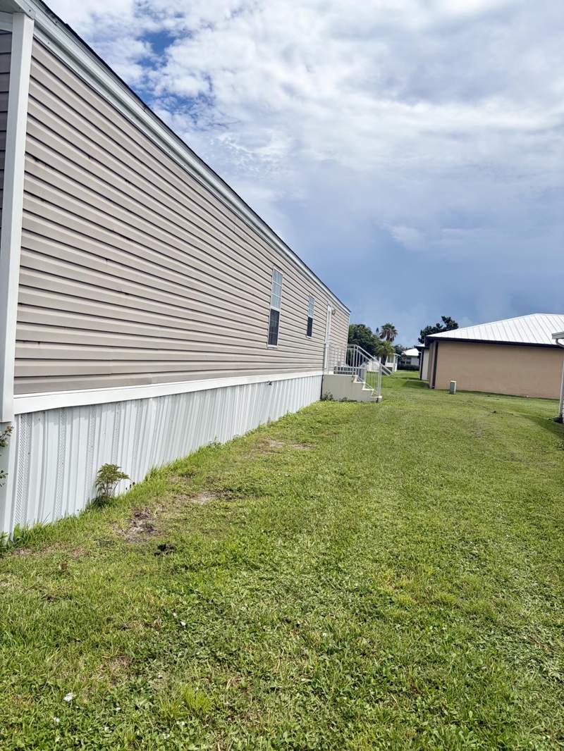 2 bedroom Mobile Home at 14 Huarte Way, Spanish Lakes one, Port St. Lucie — photo 3