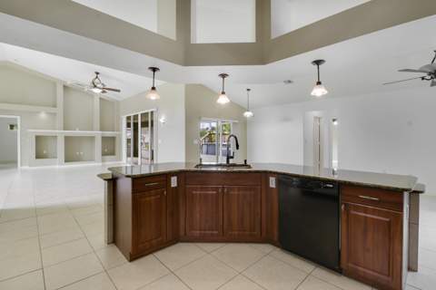 1114 SW Kalevala Drive, Port St. Lucie FL - photo 12 of 41