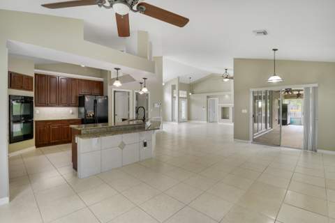 1114 SW Kalevala Drive, Port St. Lucie FL - photo 18 of 41