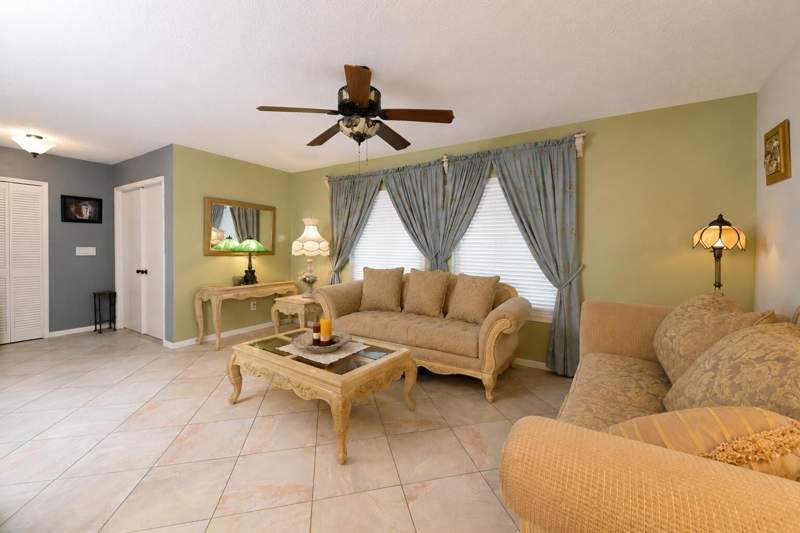 3 bedroom Single Family Residence at 1229 SW Cynthia Street, Port St Lucie Section 4, Port St. Lucie — photo 5