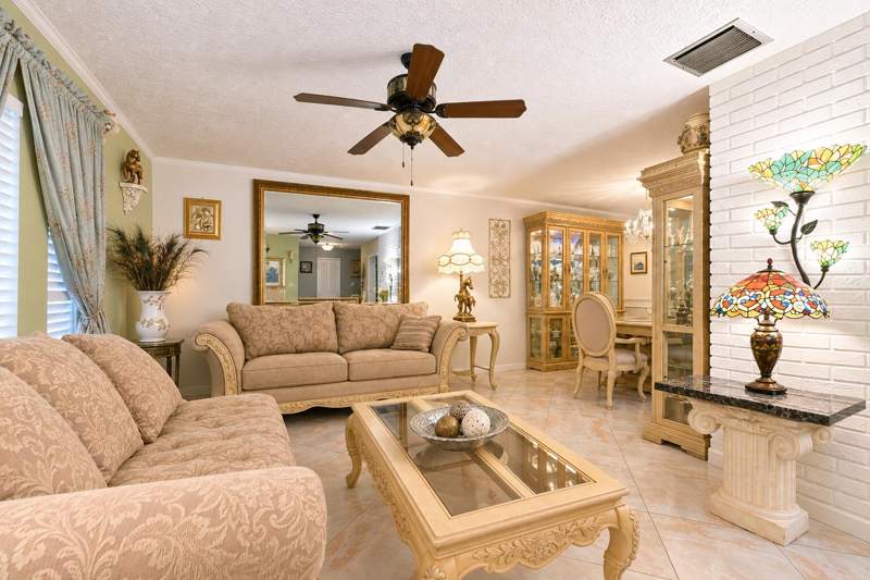 3 bedroom Single Family Residence at 1229 SW Cynthia Street, Port St Lucie Section 4, Port St. Lucie — photo 4