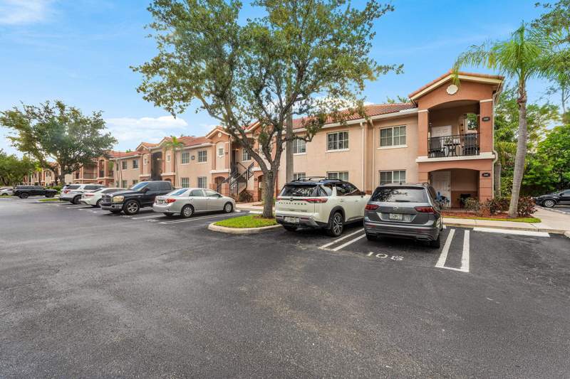 3 bedroom Condominium at 3504 Briar Bay Boulevard #206, Cove At Briar Bay Condo, West Palm Beach — photo 2