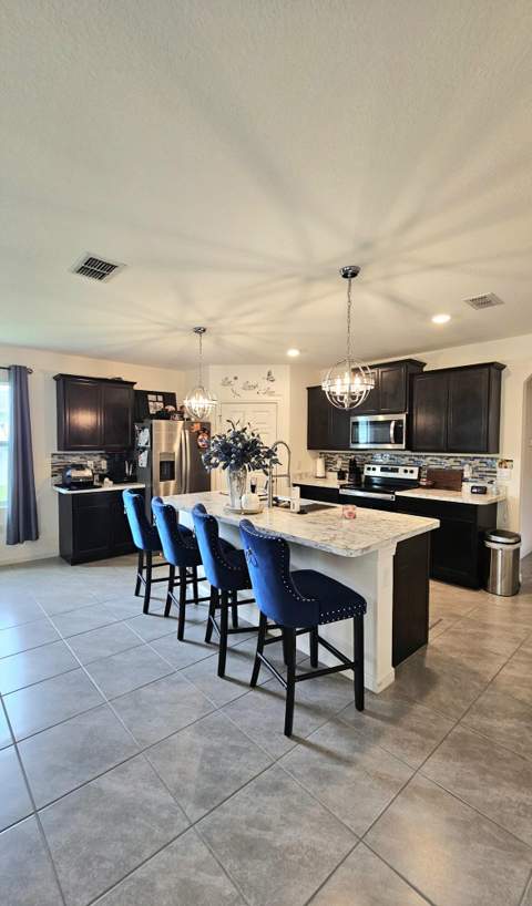 1017 SW Longfellow Road, Port St. Lucie FL - photo 10 of 23