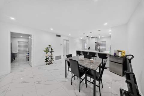 265 Cape Cod Circle, Lake Worth FL - photo 6 of 39