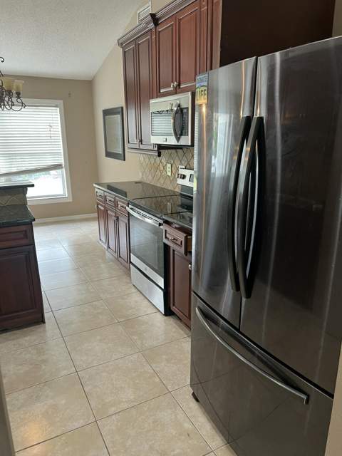 782 SW Crean Terrace, Port St. Lucie FL - photo 8 of 16