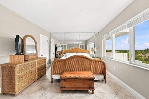 140 NE 28th Avenue #602, Pompano Beach FL - photo 17 of 36