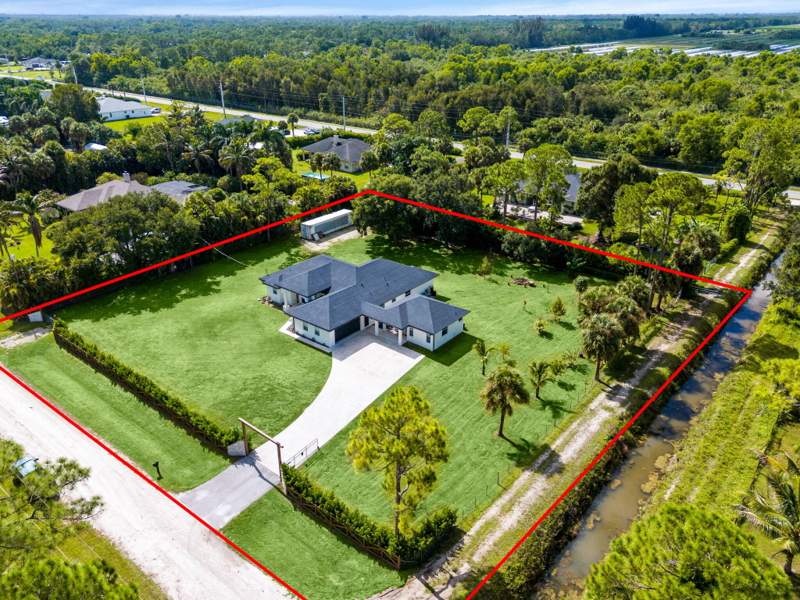 5 bedroom Single Family Residence at 18220 90th Street, The Acreage, The Acreage — photo 3
