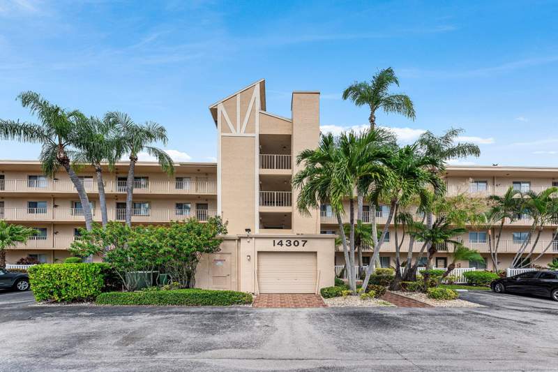 2 bedroom Condominium at 14307 Bedford Drive #204, Huntington Lakes Sec Two Condos, Delray Beach — photo 2