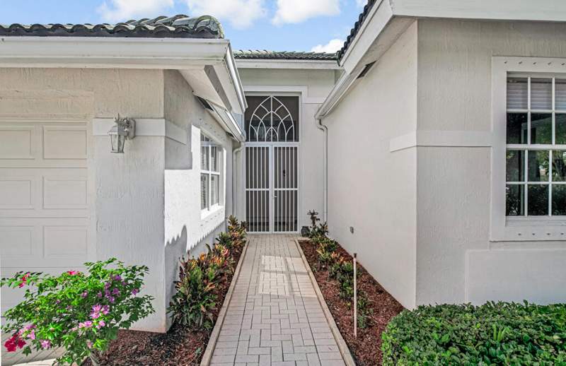 3 bedroom Single Family Residence at 9152 Bay Harbour Circle, BAYWINDS/Harbour Cove, West Palm Beach — photo 5