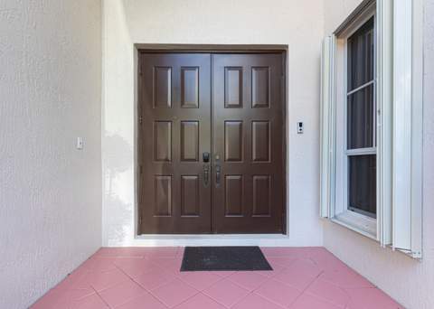 1811 Waldorf Drive, Royal Palm Beach FL - photo 6 of 54