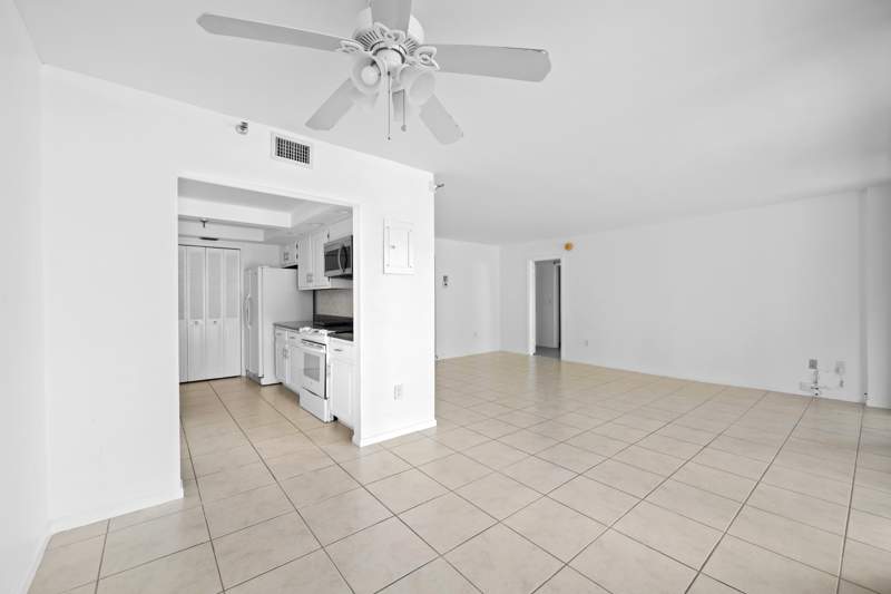 1 bedroom Condominium at 859 Jeffery Street #312, Porta Bella East, Boca Raton — photo 3